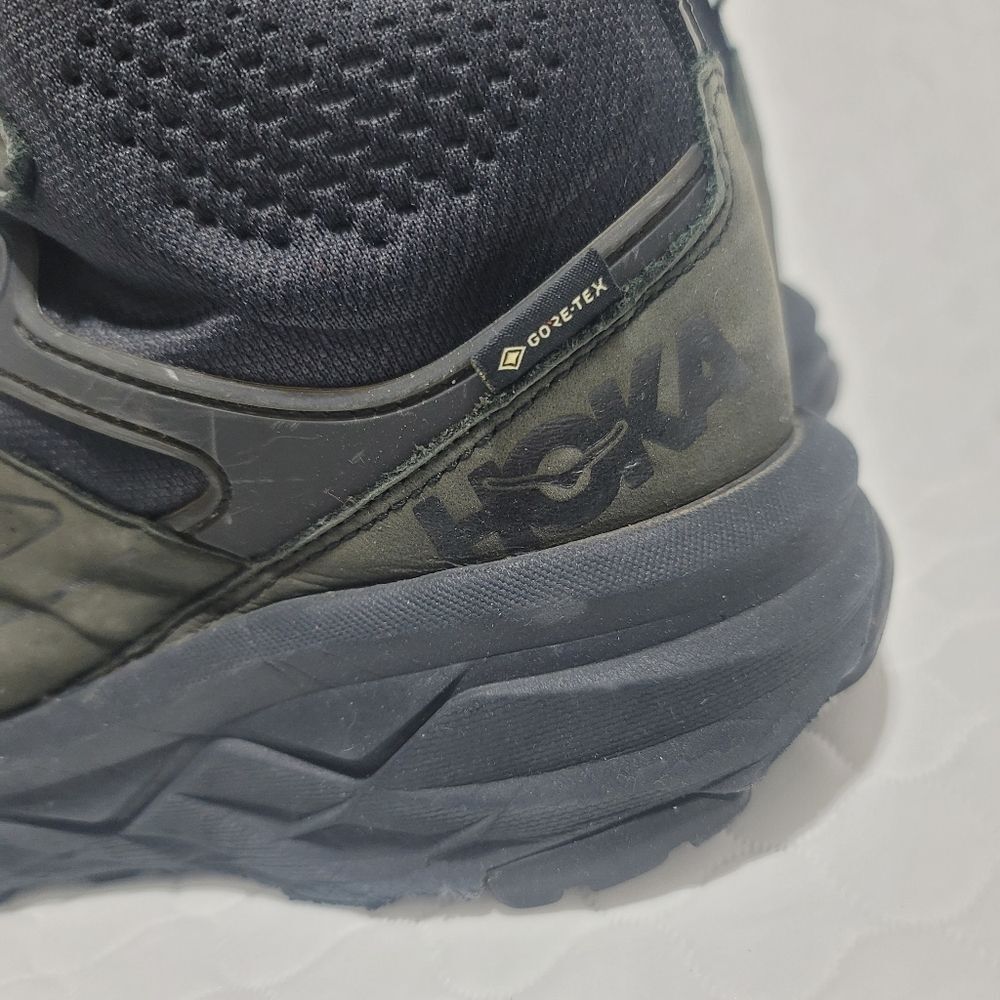 HOKA Boot Challenger Mid Goretex Size 8.5 shoes - Picture 2 of 16